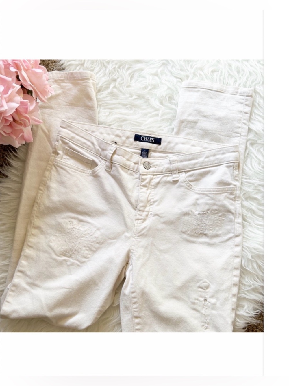 CHAPS RALPH LAUREN • Off-White Cream Skinny Ankle Jeans • Distressed